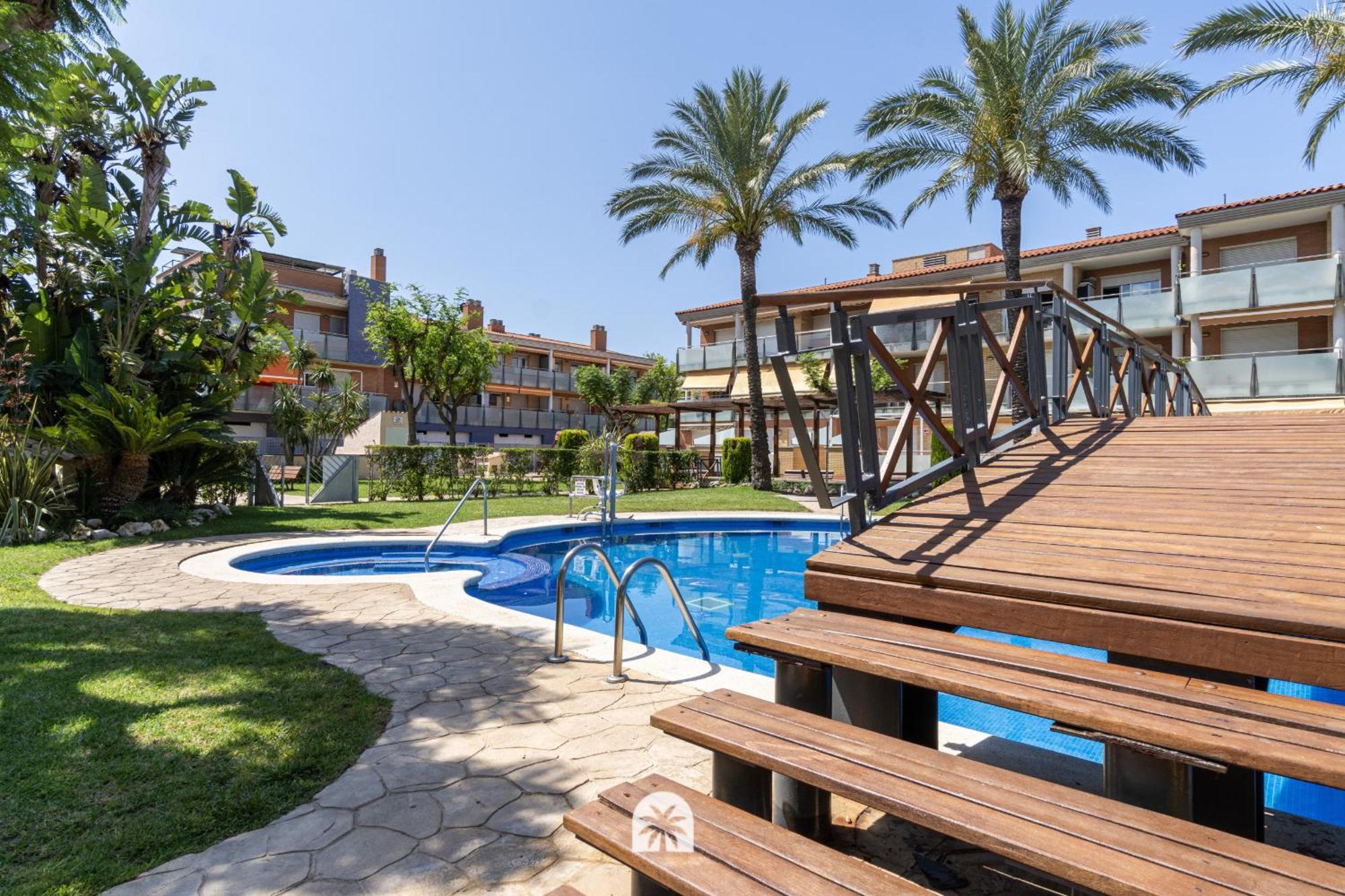 Mediterranean Way - Port Marino Castell De Tona Cambrils Exterior photo